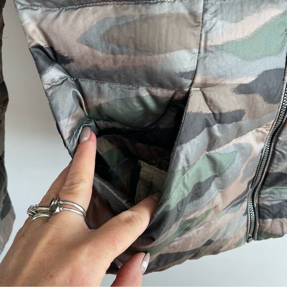 Lululemon | Women’s Fluffin Awesome Camo Jacket Puffer 800 Fill Goose Down Coat - Picture 7 of 9